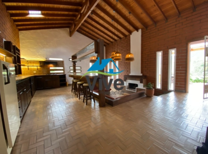 Finca en arriendo en Los Salados, El Retiro, 236 m² · foto 4 de 17