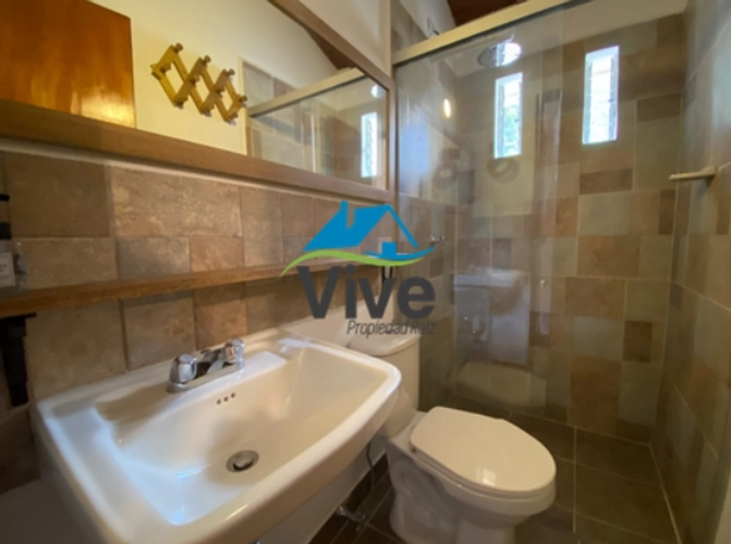 Finca en arriendo en Los Salados, El Retiro, 236 m² · foto 15 de 17