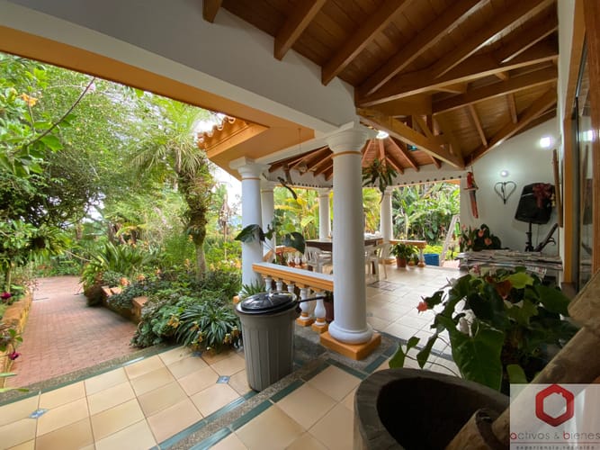 Casa de 4 alcobas en venta en Aeropuerto, Rionegro · foto 2 de 21