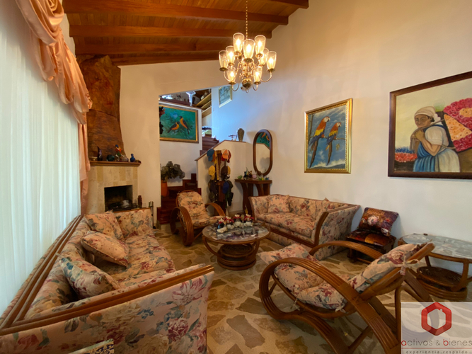Casa de 4 alcobas en venta en Aeropuerto, Rionegro · foto 4 de 21