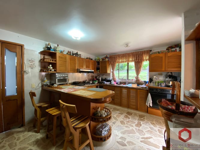Casa de 4 alcobas en venta en Aeropuerto, Rionegro · foto 10 de 21