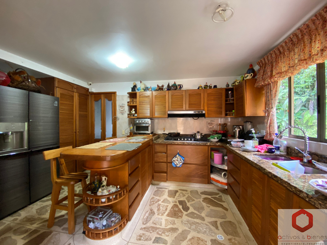 Casa de 4 alcobas en venta en Aeropuerto, Rionegro · foto 11 de 21