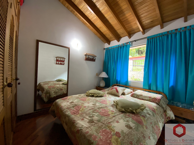Casa de 4 alcobas en venta en Aeropuerto, Rionegro · foto 13 de 21