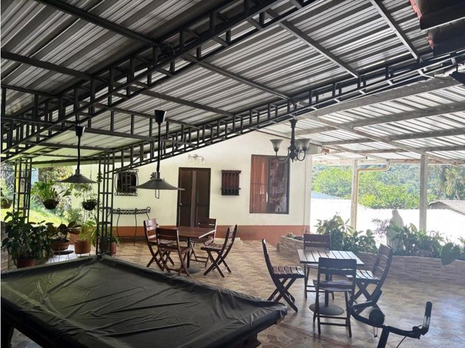 Casa de 6 alcobas en venta en La Buitrera, Cali, 520 m² · foto 11 de 24