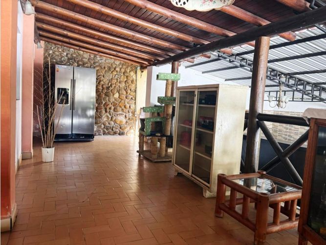 Casa de 6 alcobas en venta en La Buitrera, Cali, 520 m² · foto 14 de 24