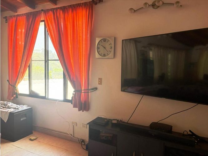 Casa de 6 alcobas en venta en La Buitrera, Cali, 520 m² · foto 18 de 24