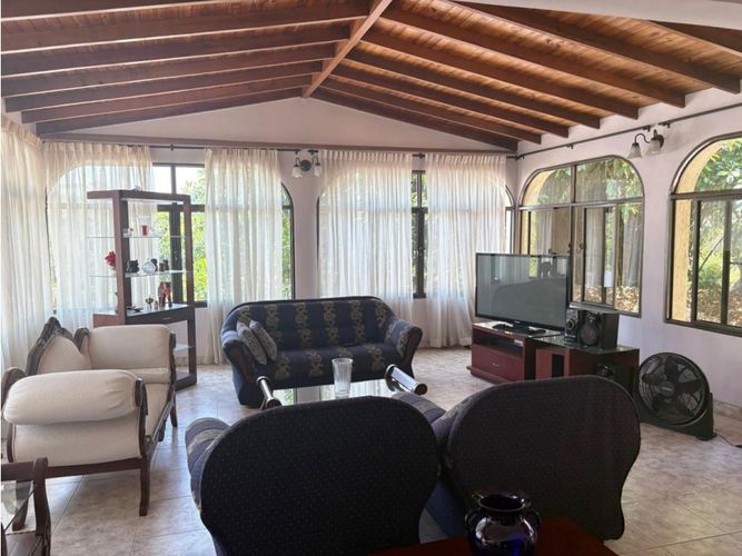 Casa de 6 alcobas en venta en La Buitrera, Cali, 520 m² · foto 24 de 24