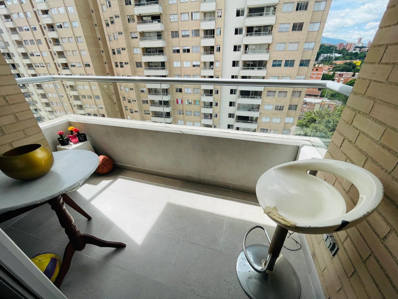 Apartamento en venta en Calasanz, Medellín · foto 10 de 19