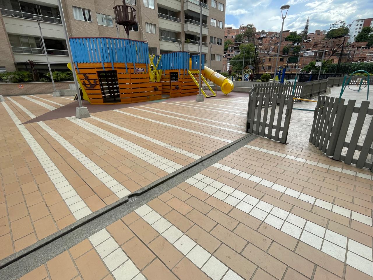 Apartamento en venta en Calasanz, Medellín · foto 13 de 19