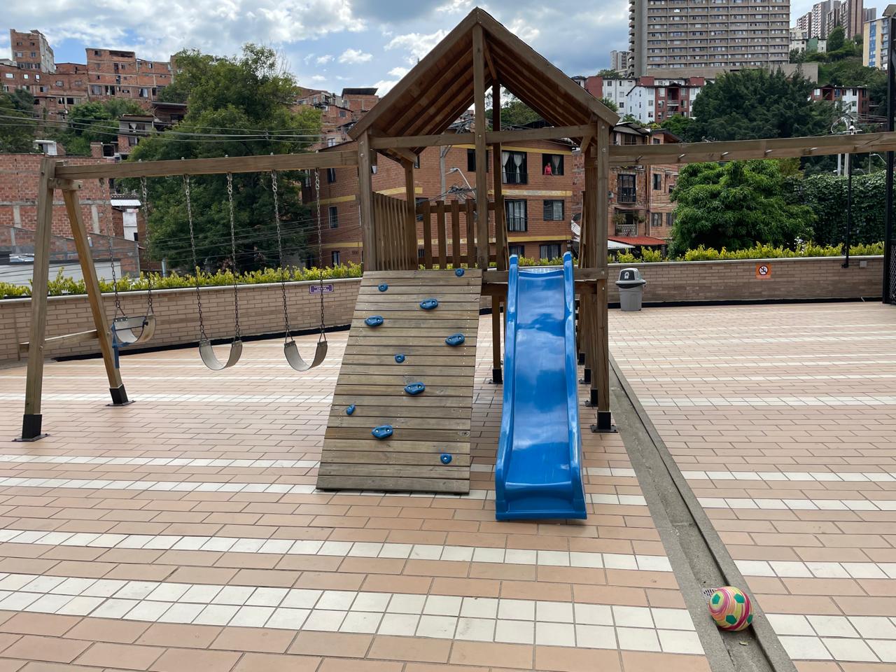 Apartamento en venta en Calasanz, Medellín · foto 15 de 19