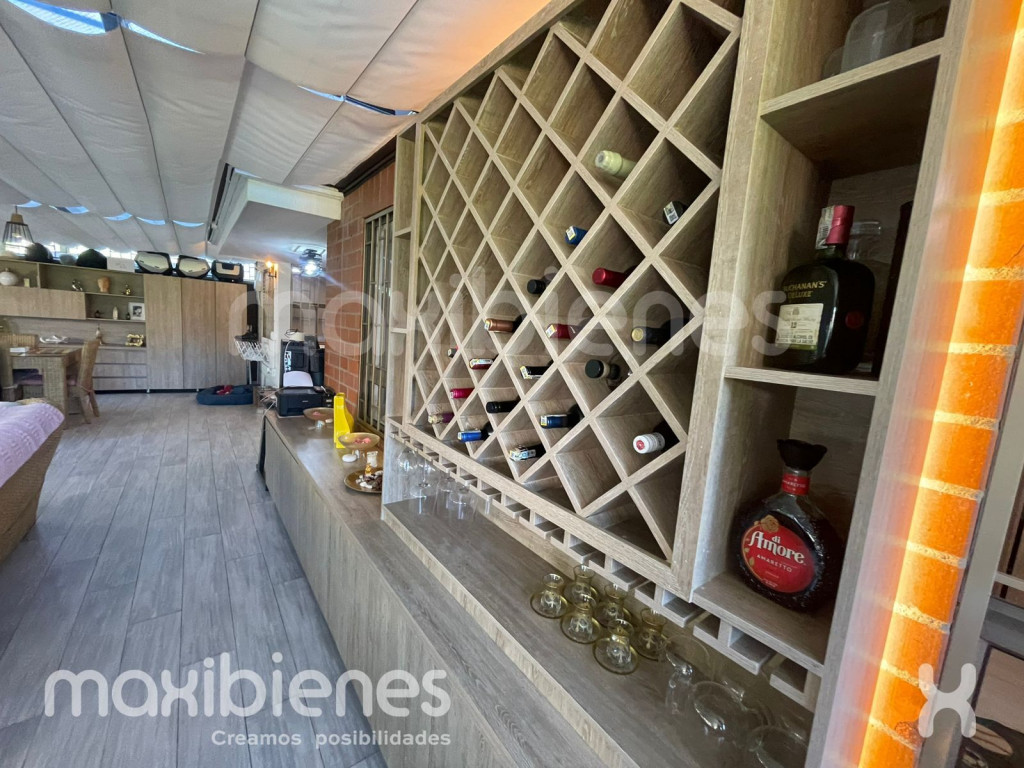 Apartamento en venta en Las Lomitas, Sabaneta · foto 8 de 18