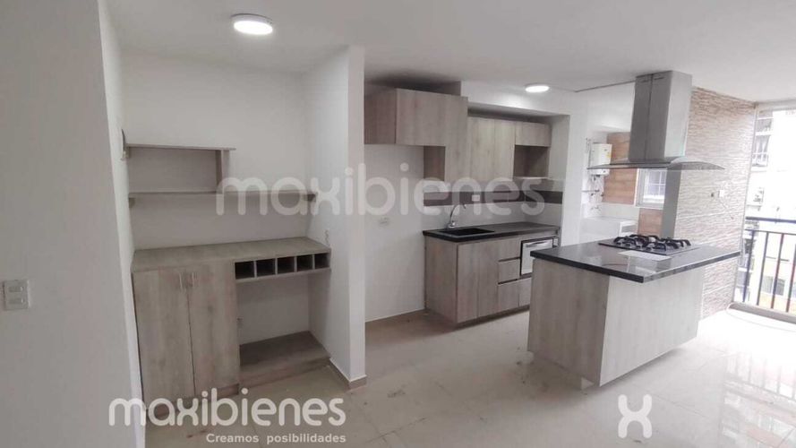 Apartamento de 2 alcobas en venta en Vegas De La Doctora, Sabaneta, 58 m² · foto 2 de 16