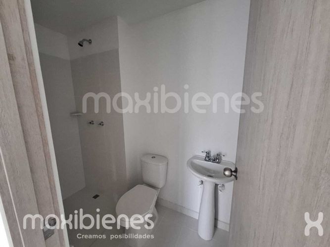 Apartamento de 3 alcobas en venta en Holanda, Sabaneta, 70 m² · foto 7 de 14
