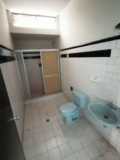 Casa de 8 alcobas en venta en Champagnat, Cali, 375 m² · foto 13 de 24