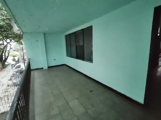 Casa de 8 alcobas en venta en Champagnat, Cali, 375 m² · foto 21 de 24