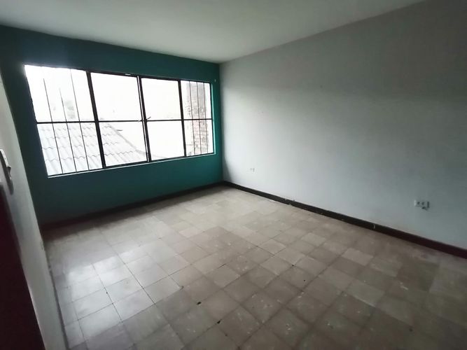 Casa de 8 alcobas en venta en Champagnat, Cali, 375 m² · foto 23 de 24