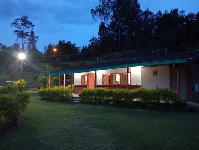 Finca en venta en Guarne, 7076 m² · foto 2 de 24