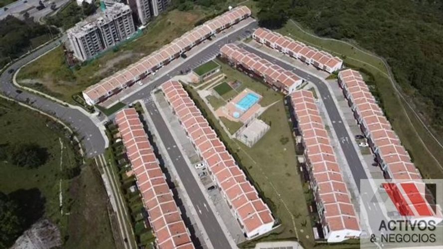 Casa de 3 alcobas en venta en La Navarra, Bello, 140 m² · foto 13 de 14