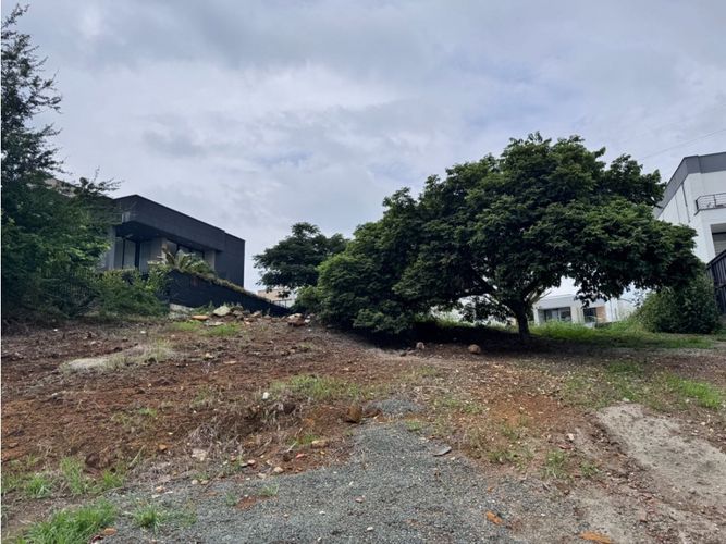 Lote en venta en Pance, Cali, 931 m² · foto 8 de 10