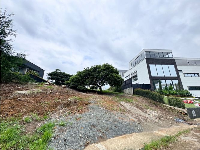 Lote en venta en Pance, Cali, 931 m² · foto 9 de 10