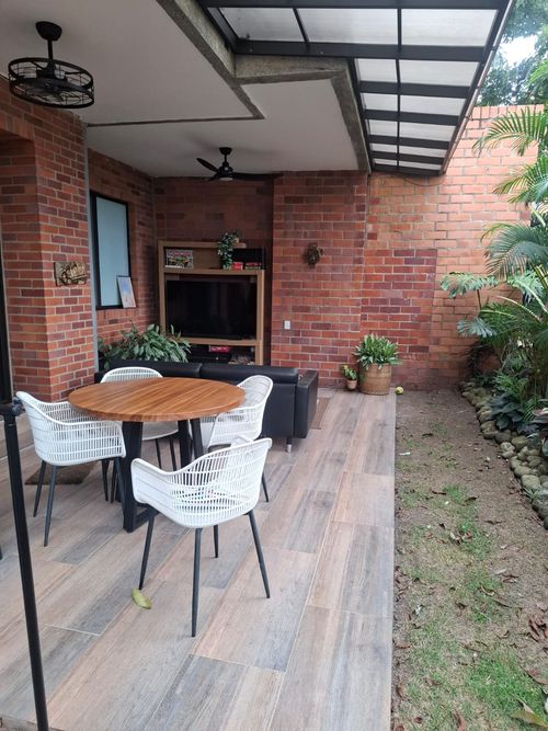 Casa de 2 alcobas en venta en Ciudad Jardin, Cali, 380 m² · foto 19 de 24