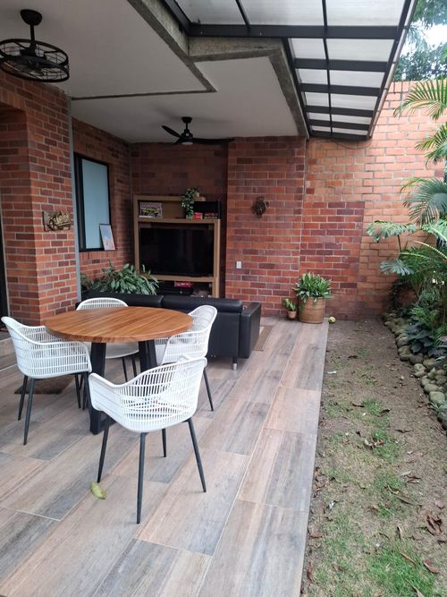 Casa de 2 alcobas en venta en Ciudad Jardin, Cali, 380 m² · foto 21 de 24