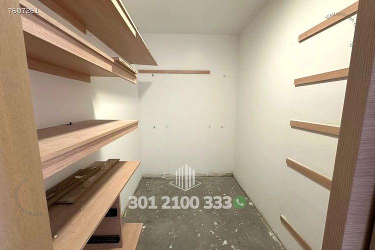 Apartamento de 3 alcobas en arriendo en Los Parra, Medellín, 170 m² · foto 23 de 24