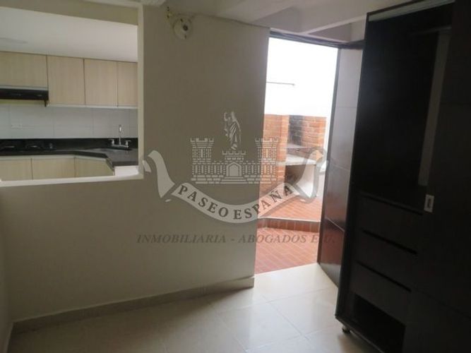 Casa de 6 alcobas en venta en Villa Piedra Del Sol, Floridablanca, 130 m² · foto 5 de 13