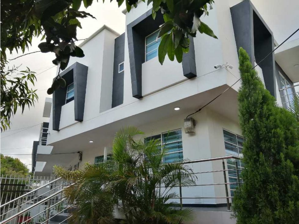 Casa en venta en Ciudad Jardin, Barranquilla · foto 3 de 24