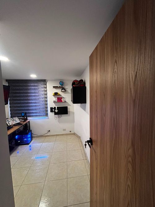Apartamento de 3 alcobas en venta en Loma De San Julian, Medellín, 78 m² · foto 21 de 24