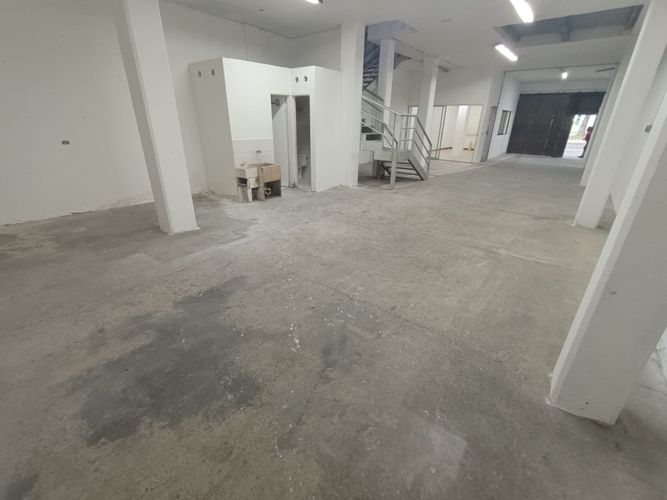 Local en arriendo en Colombia, Medellín, 350 m² · foto 2 de 11