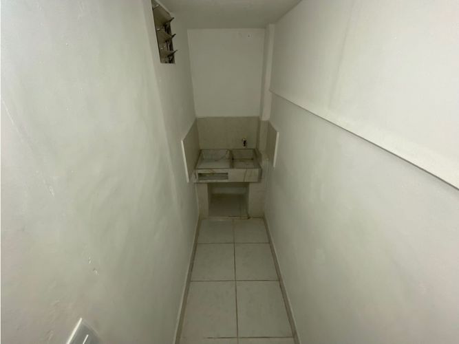Local en arriendo en Bombona No.1, Medellín, 35 m² · foto 4 de 4