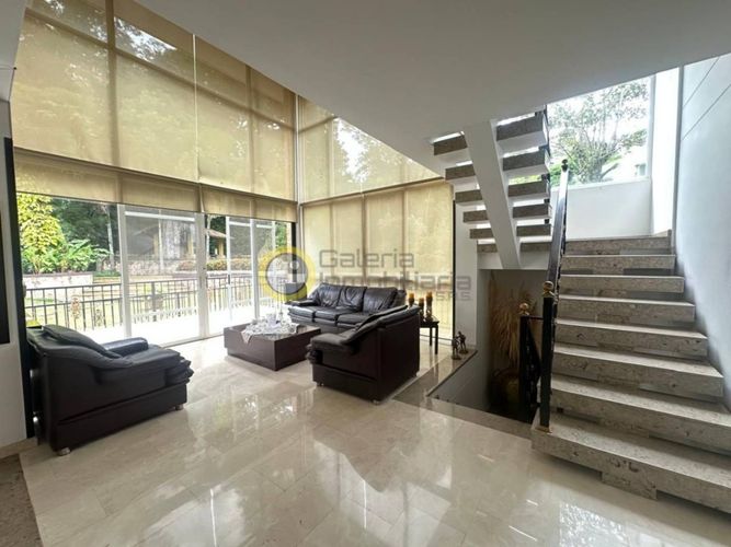 Casa de 4 alcobas en venta en Menzuly, Floridablanca, 524 m² · foto 3 de 24