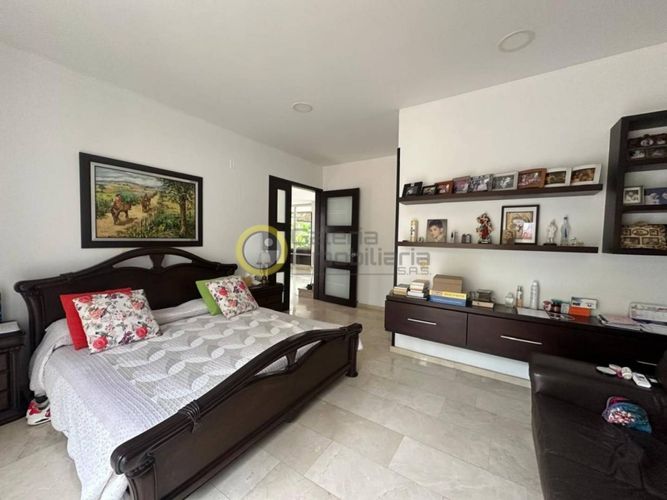 Casa de 4 alcobas en venta en Menzuly, Floridablanca, 524 m² · foto 8 de 24