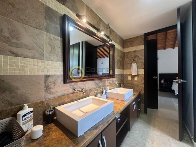 Casa de 4 alcobas en venta en Menzuly, Floridablanca, 524 m² · foto 12 de 24