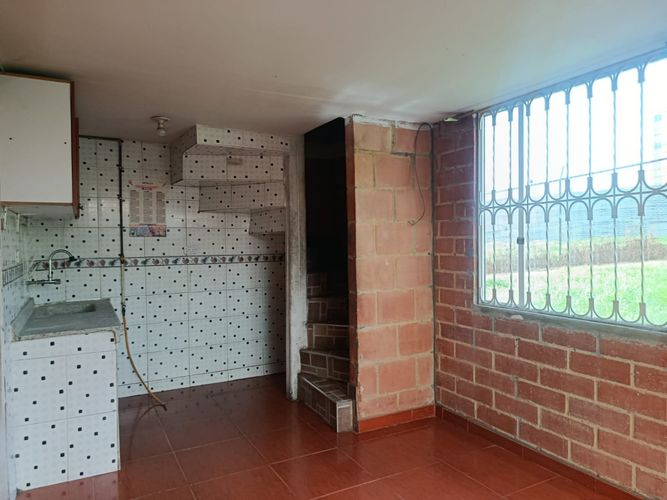 Casa de 3 alcobas en venta en San Mateo, Soacha, 53 m² · foto 4 de 19