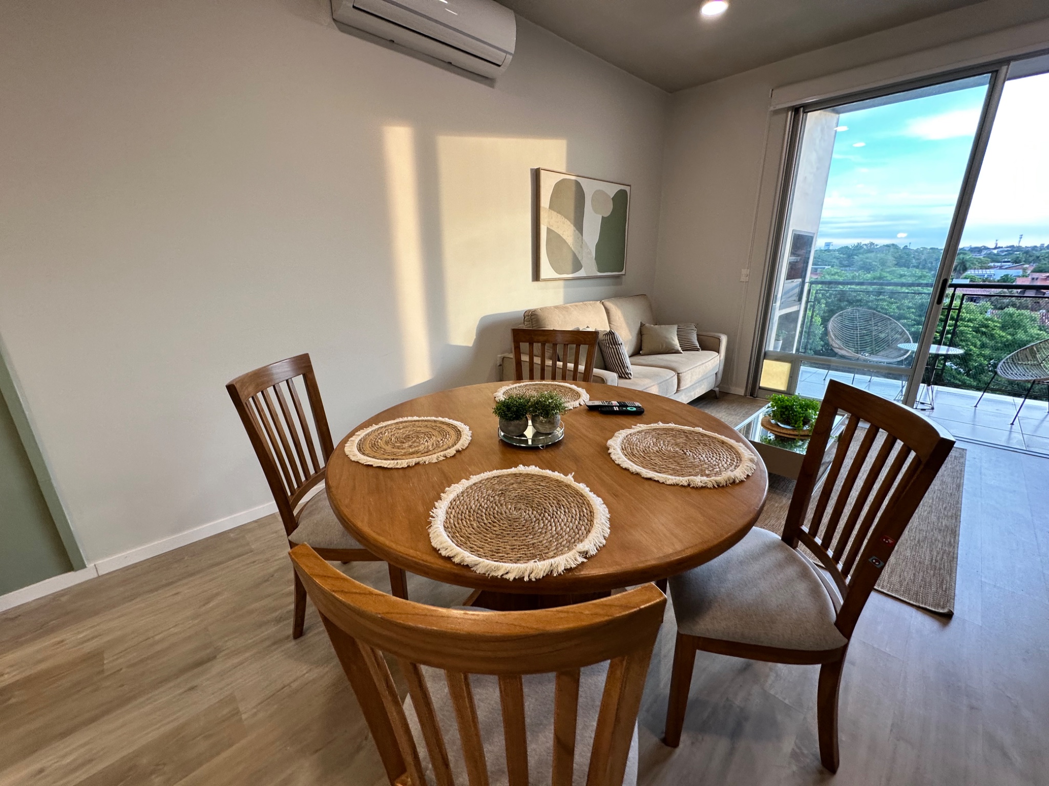 Departamento en alquiler en Villa Morra, Asunción — foto 2