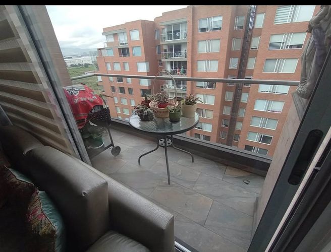 Apartamento de 3 alcobas en venta en La Felicidad, Bogotá, 147 m² · foto 7 de 10