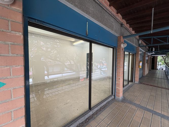 Local en arriendo en Manchester, Bello, 15 m² · foto 5 de 6