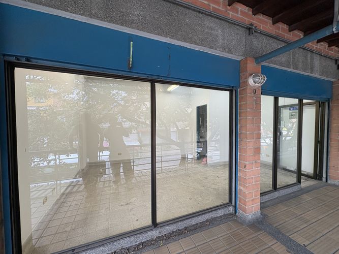 Local en arriendo en Manchester, Bello, 15 m² · foto 6 de 6