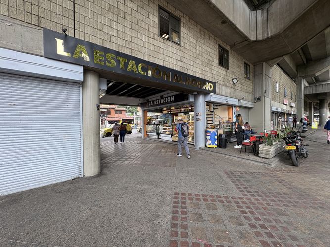 Local en arriendo en Prado, Medellín, 12 m² · foto 6 de 12