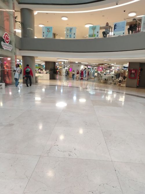 Local en arriendo en El Limonar, Cali, 250 m² · foto 3 de 9