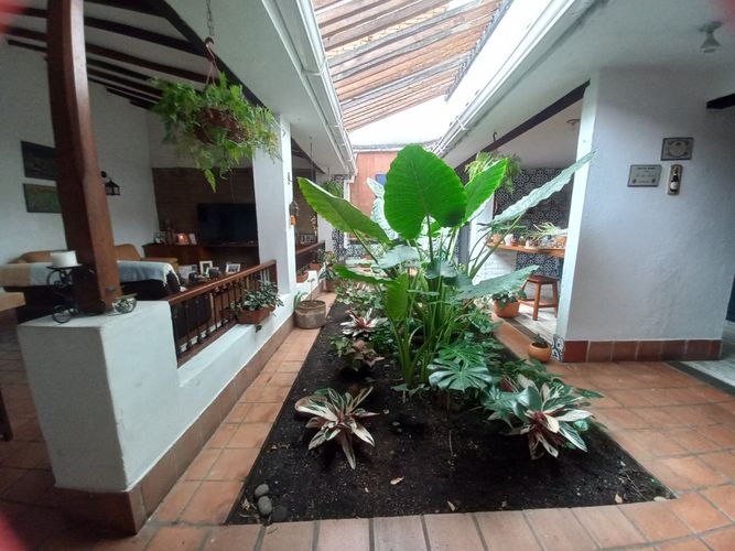 Casa de 4 alcobas en venta en San Antonio, Cali, 320 m² · foto 19 de 24