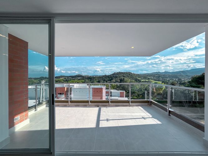 Apartamento de 2 alcobas en venta en Alfaguara, Jamundí, 97 m² · foto 2 de 19