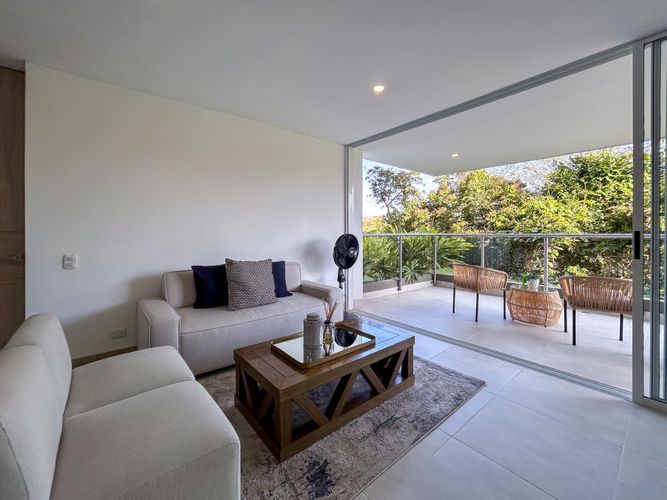 Apartamento de 2 alcobas en venta en Alfaguara, Jamundí, 100 m² · foto 3 de 23