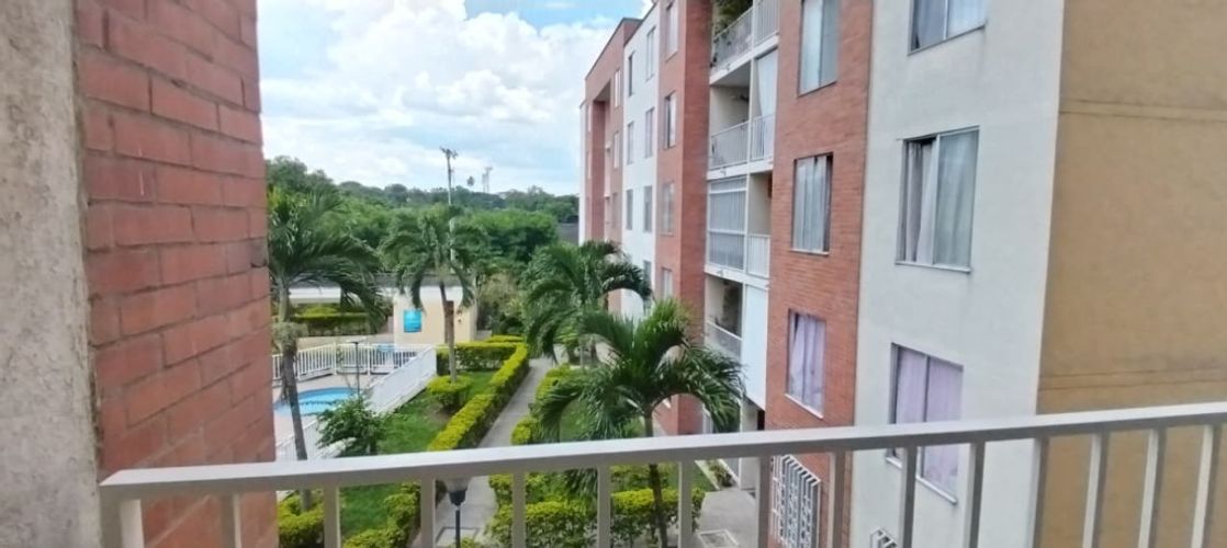 Apartamento de 3 alcobas en venta en Urbanizacion La Base (Planta Y Talleres), Cali, 55 m² · foto 3 de 12