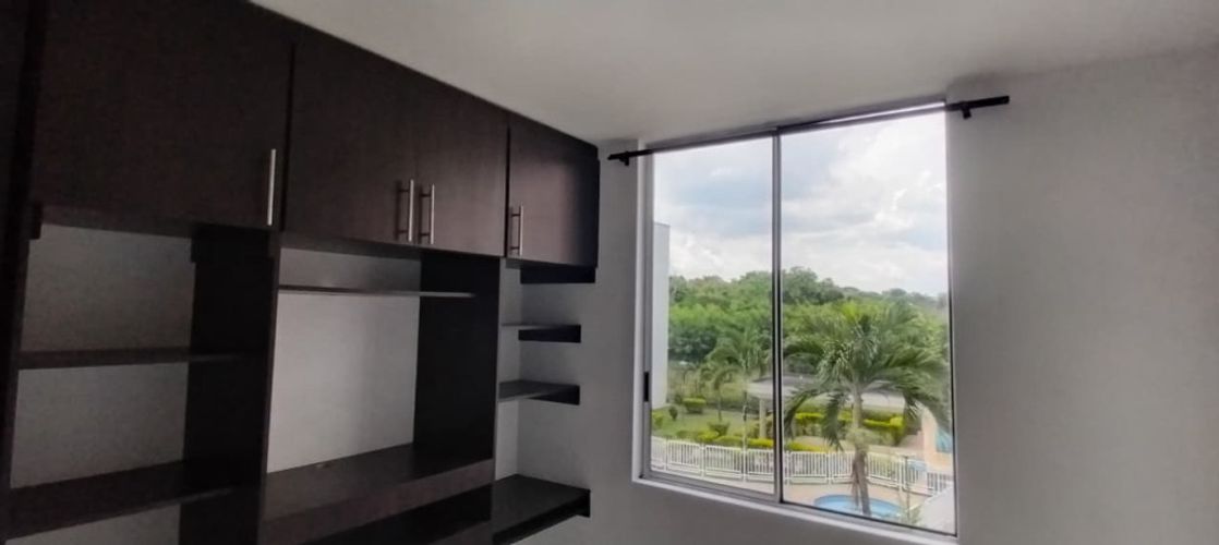 Apartamento de 3 alcobas en venta en Urbanizacion La Base (Planta Y Talleres), Cali, 55 m² · foto 8 de 12