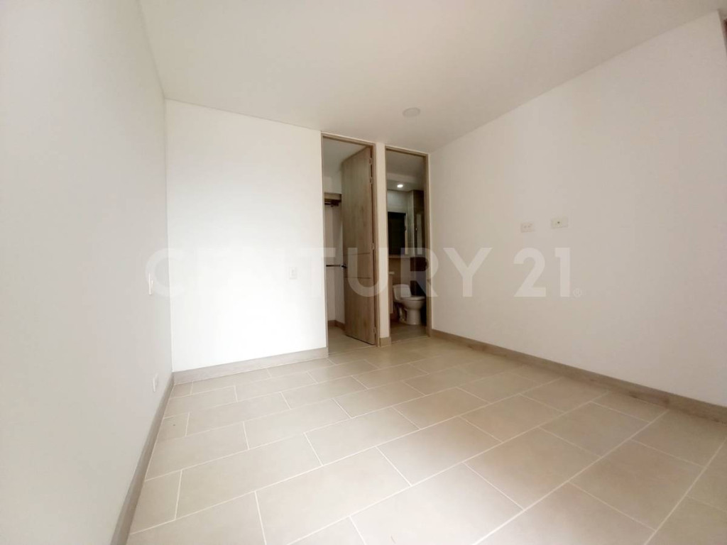 Apartamento en venta en Valle Del Lili, Cali · foto 6 de 24