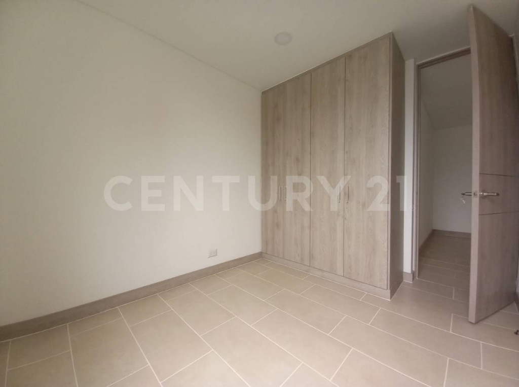 Apartamento en venta en Valle Del Lili, Cali · foto 8 de 24