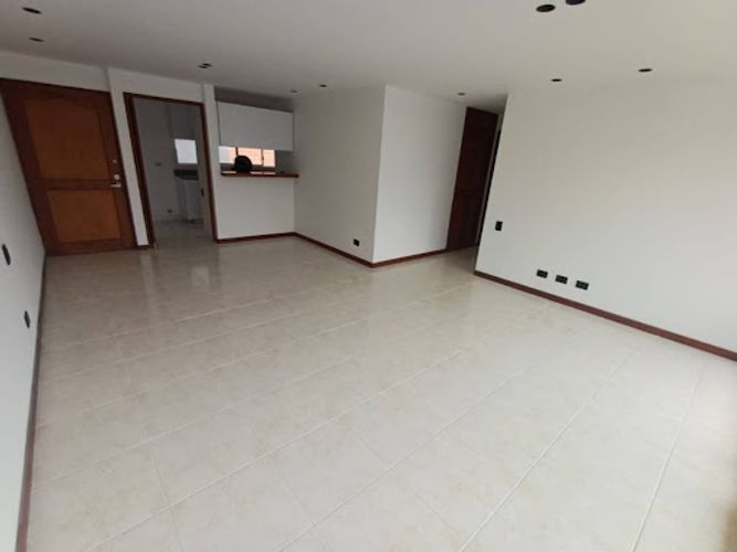 Apartamento de 3 alcobas en arriendo en Loma De Los Gonzalez, Medellín, 110 m² · foto 9 de 19